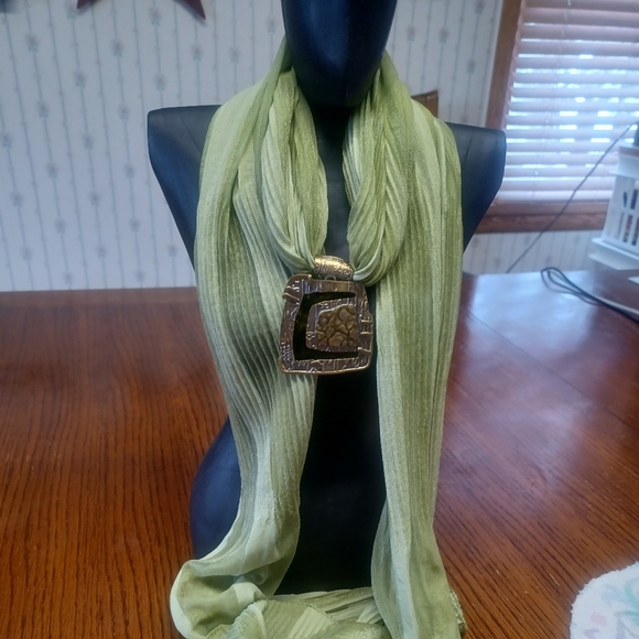 Scarf - Picture 1 of 1